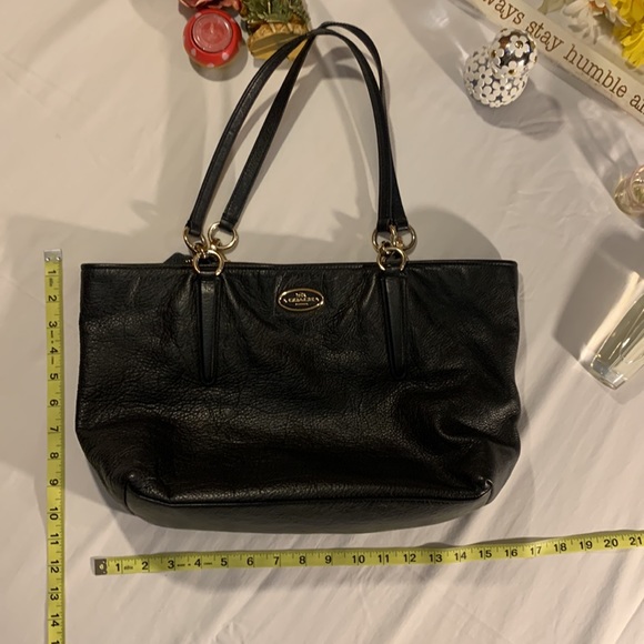 Coach - Picture 12 of 13